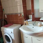 V Drevenem Dome Apartment *