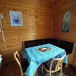 V Drevenem Dome Apartment