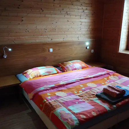 V Drevenem Dome * Františkovy Lázně