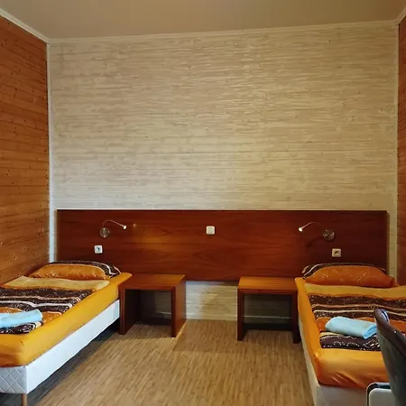 Apartment V Drevenem Dome *