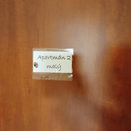 Apartmán V Dřevěném Domě *