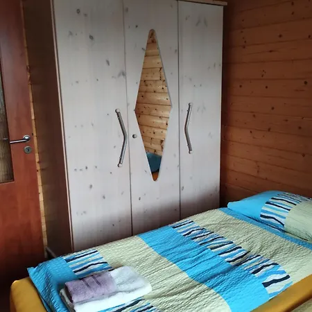 Apartmán V Dřevěném Domě