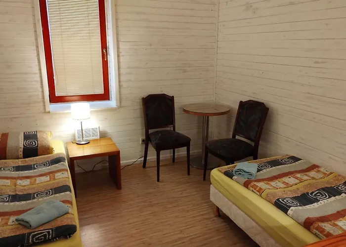 V Drevenem Dome Apartment *