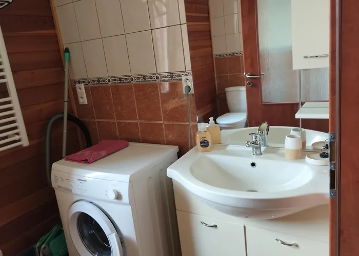 V Drevenem Dome Apartment *